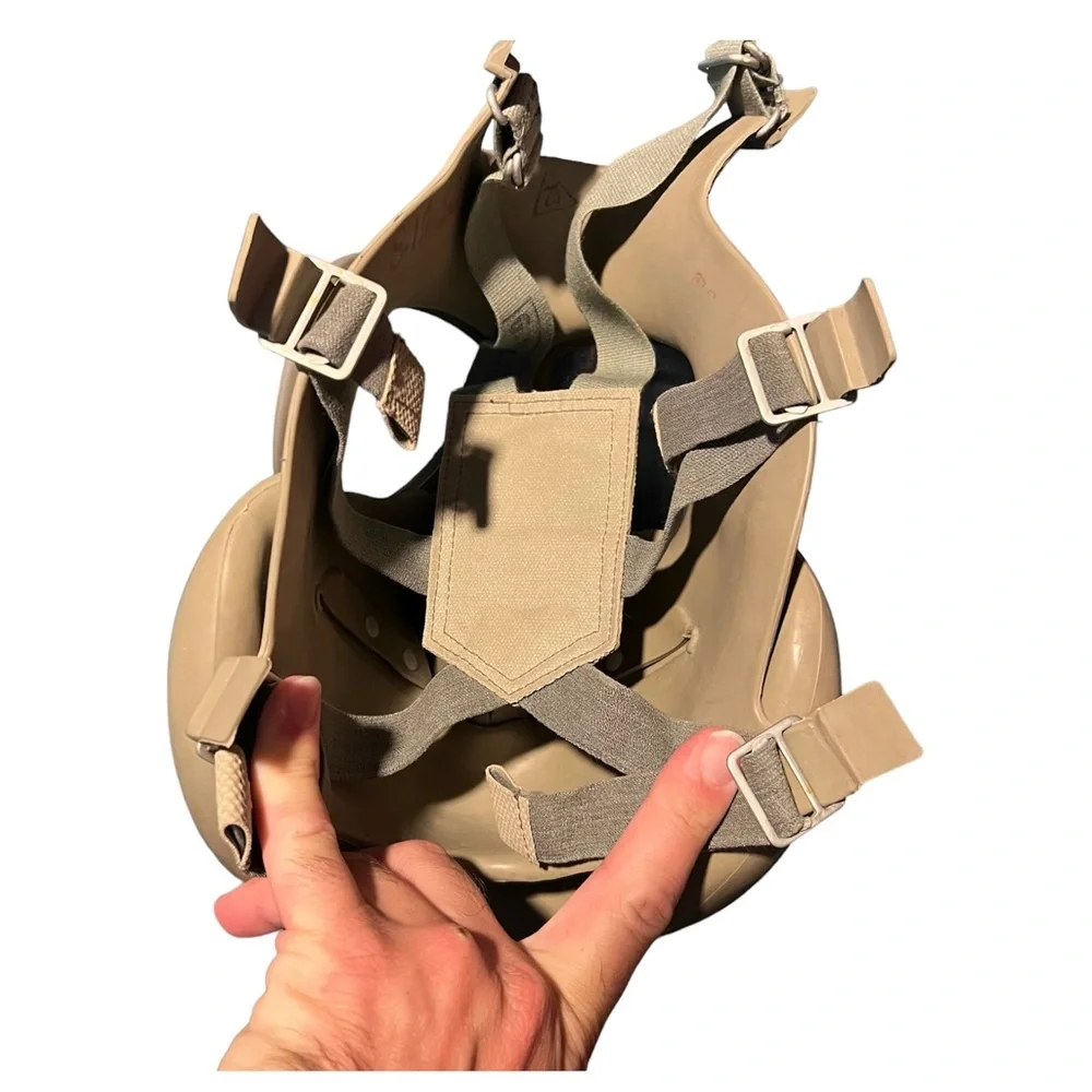 Mask brand new with free bag